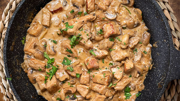 Lomo en crema de champiñones con tartufo